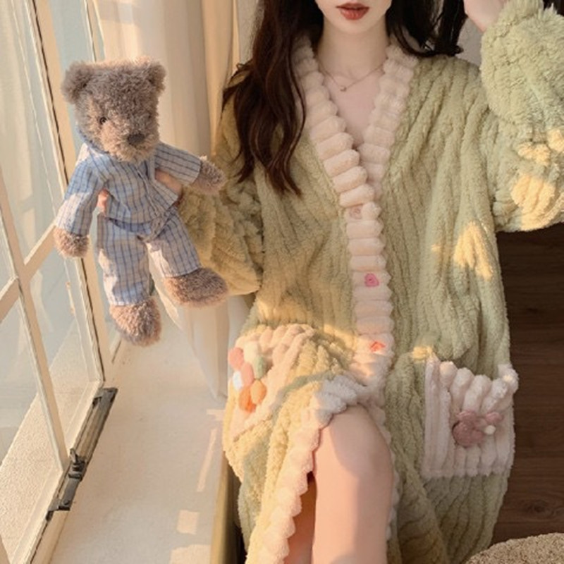 Women's Padded Thickened Warm  - Bathrobe 评论和价格